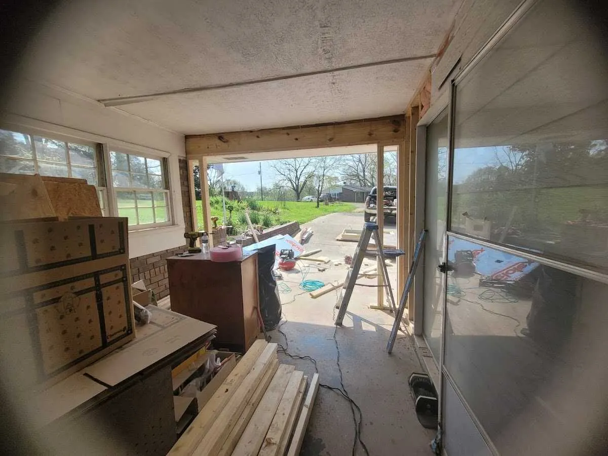 Air movers and dehumidifier for Water Mitigation Services in Ellensburg